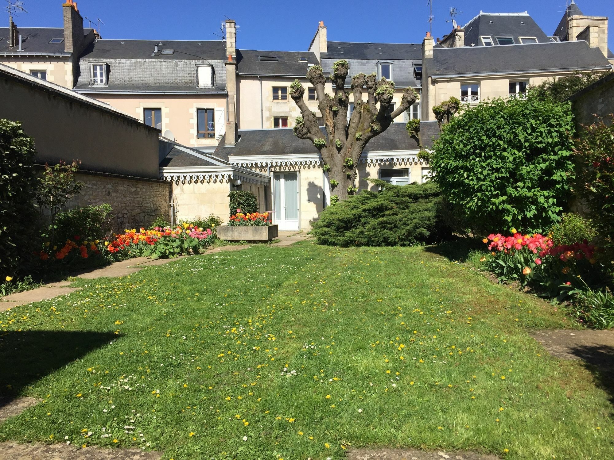 Bien Etre Immo Apartamento Poitiers Exterior foto